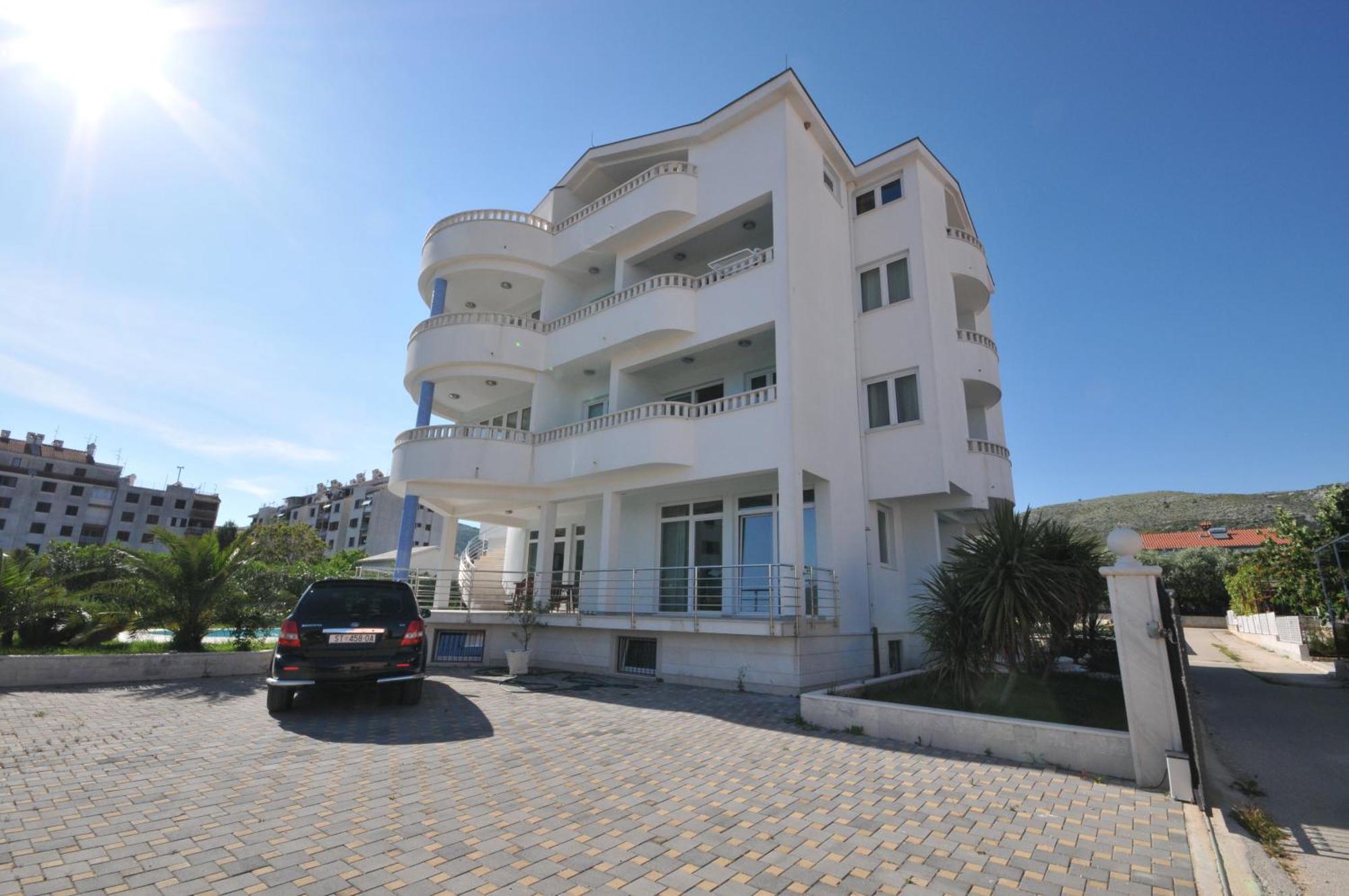 Apartments Villa Lida Trogir Exterior photo