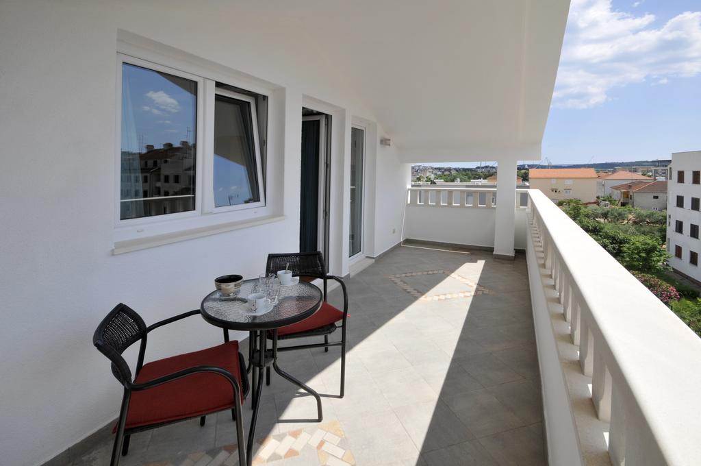 Apartments Villa Lida Trogir Exterior photo